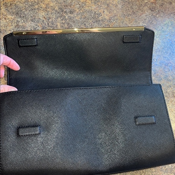 NEW Calvin Klein Cindy Saffiano Clutch Shoulder Bag — Black 🖤 - Picture 8 of 12